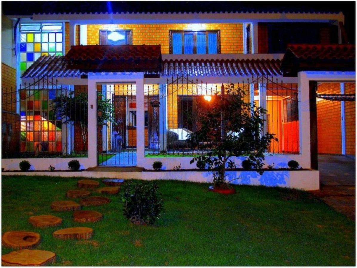Guest House La Mansion Foz do Iguacu Exterior photo